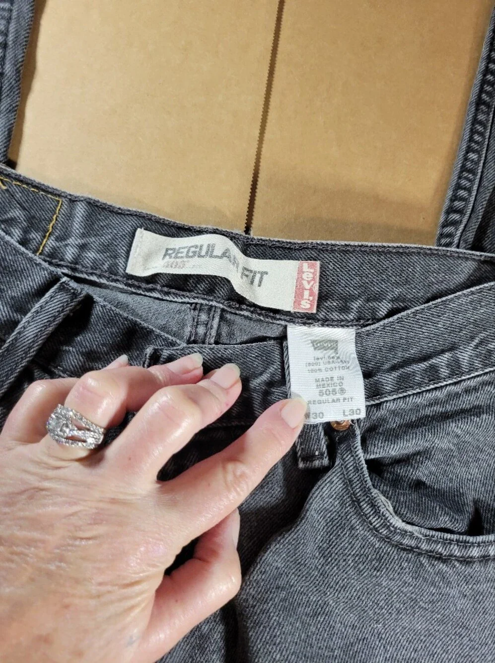 Vintage Levi's Men's Washed Gray Regular fit Jeans distressed